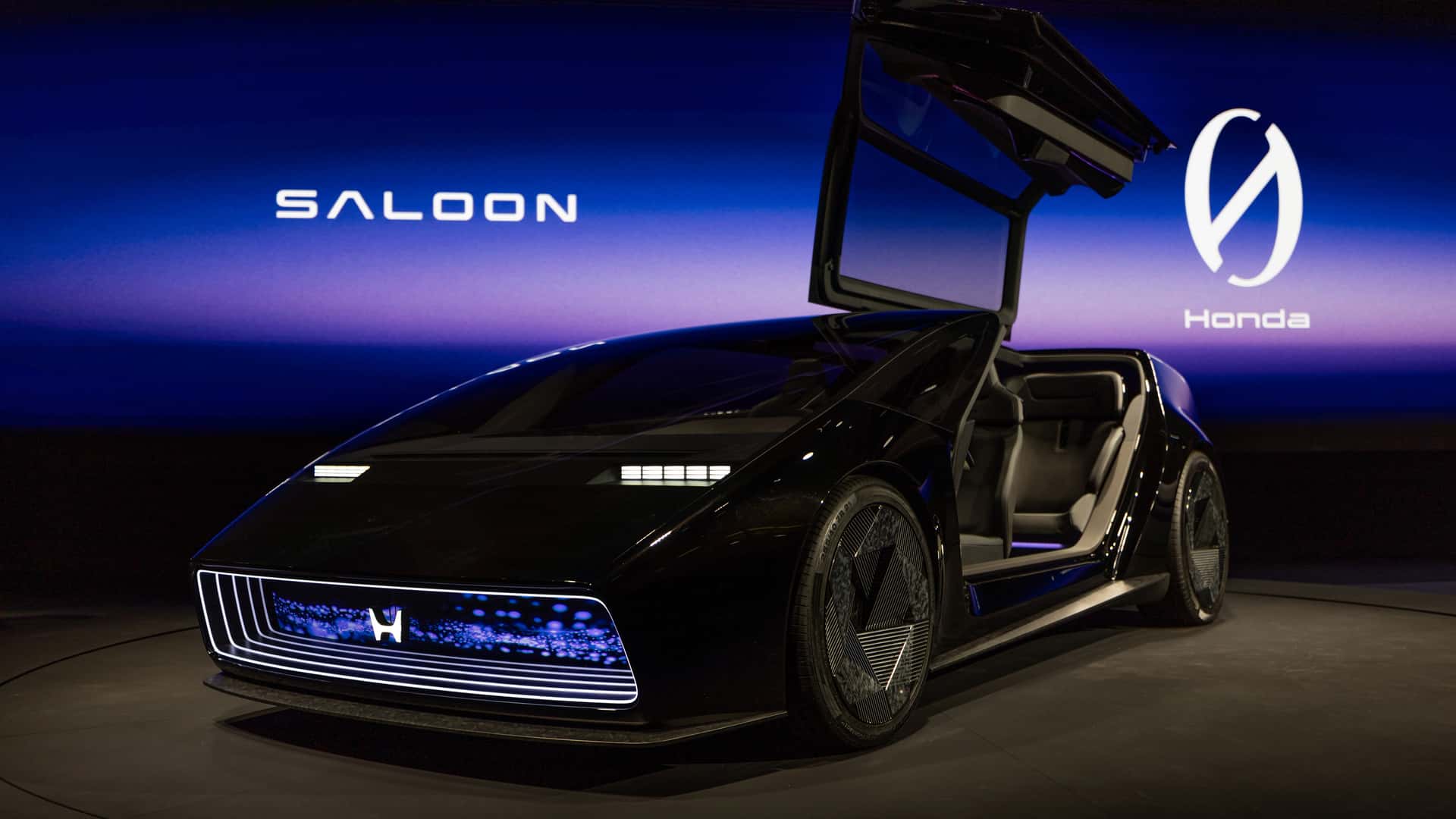 Honda critica sedãs elétricos chineses por terem designs superficiais