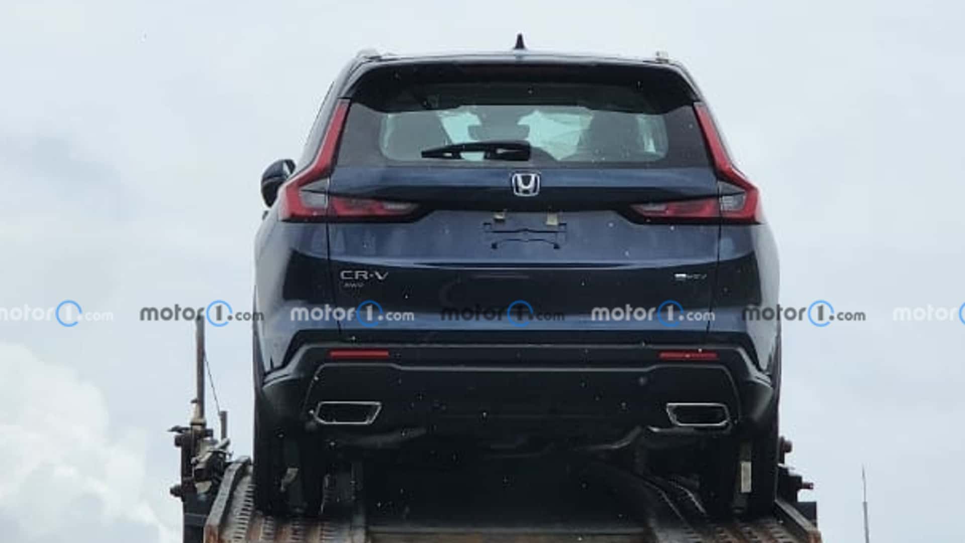 Novo Honda CR-V será híbrido e já está a caminho das concessionárias