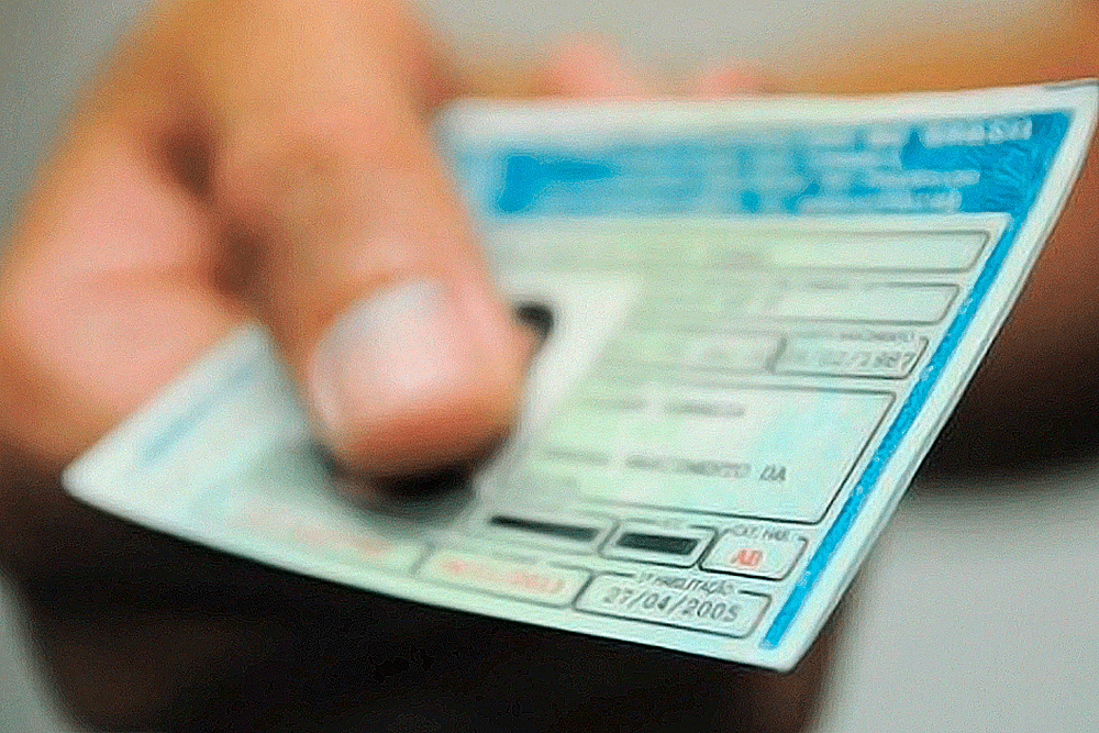 Renovação da CNH: idosos podem ter até 70% de desconto