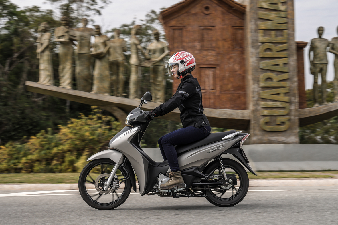 Dia da Mulher: os estados brasileiros com mais mulheres motociclistas